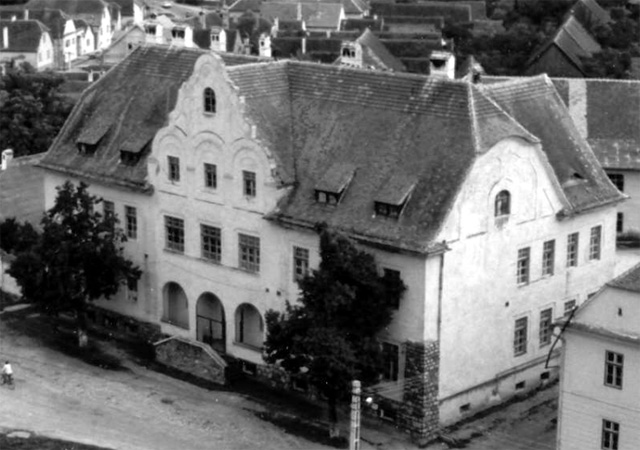 School_hist